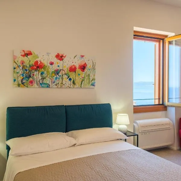 Studio apartment in the Castle Castelsardo, хотел в Кастелсардо