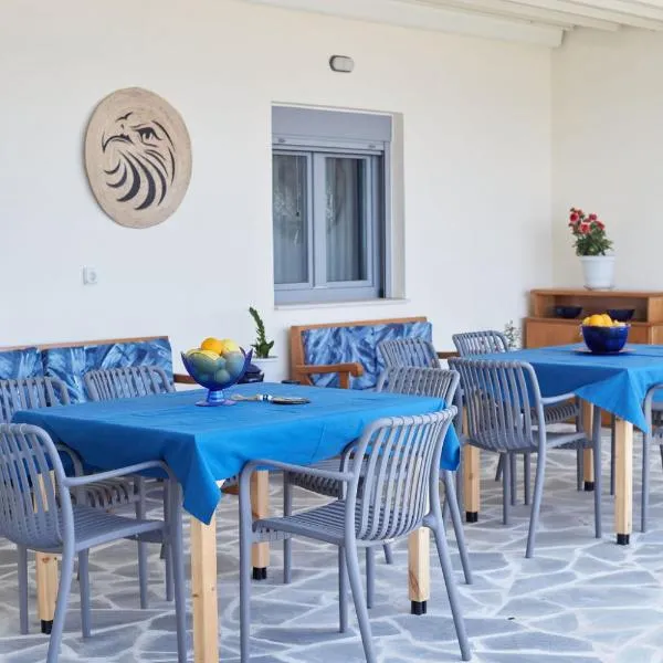 Nana's Guesthouse, hotel in Samos