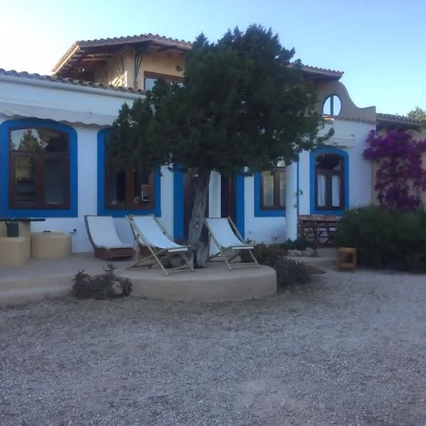 Casa Goro Formentera, hotel in Playa Migjorn