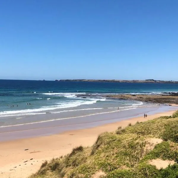 Viesnīca Phillip Island's Lazybirds Getaway pilsētā Surf Beach