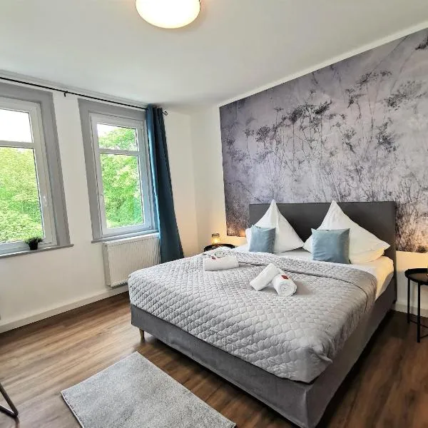 BohnApartments - Stadtblick Zechenhaus - Balkon - gratis Parkplatz - WLAN - sehr ruhig - barrierearm, hotel v mestu Ilmenau