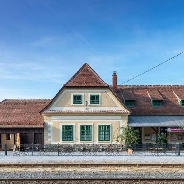 Familienurlaub im Bahnhof Dürnstein, hotel in Dürnstein