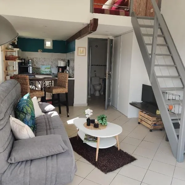 Studio Belle Vue, hotel v destinaci Clonas-sur-Varèze