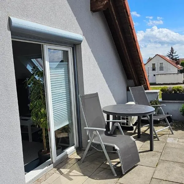 Solaris Ferienwohnung 53qm Netflix Glasfaser 76771 Hördt โรงแรมในHördt
