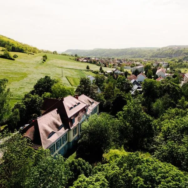 Villa Levin - 56qm, bis 4 Personen, free Wifi & parken, hotel in Dornburg