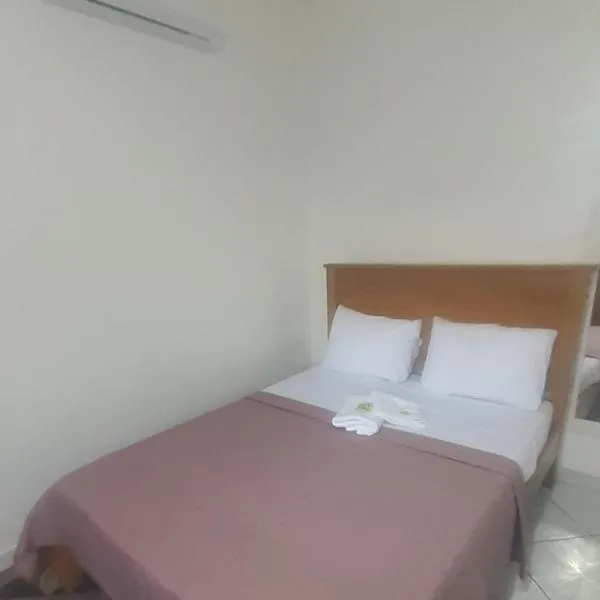 Suite 2, Casa Amarela, Segundo Andar, hotel sa Nova Iguaçu