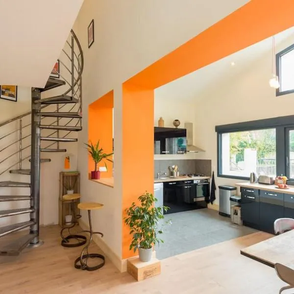 Maison aux portes du marais, hotel em Courçon