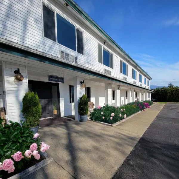 South Side Inn - Burlington, hotel i Shelburne