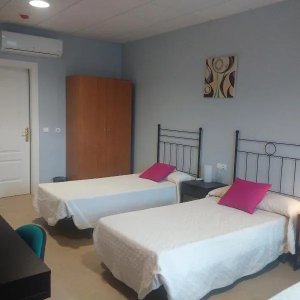 Hostal la Molina, hotell i Alora