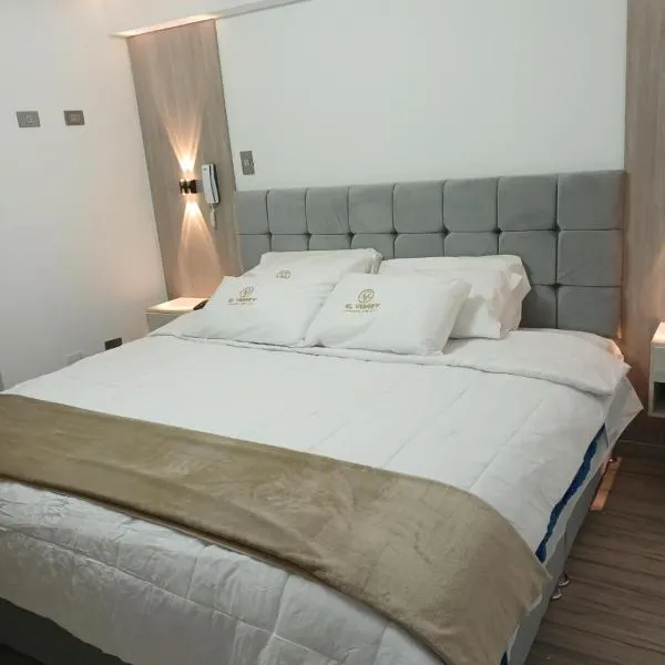 Hotel El Virrey Suite, hotel in Espinar