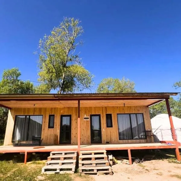 Гостевой дом KOLSAY ROOM, hotel in Saty