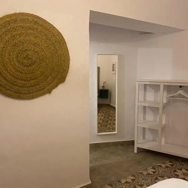 CASA BASURTO by casitasconencanto, hotel v destinácii Medina Sidonia