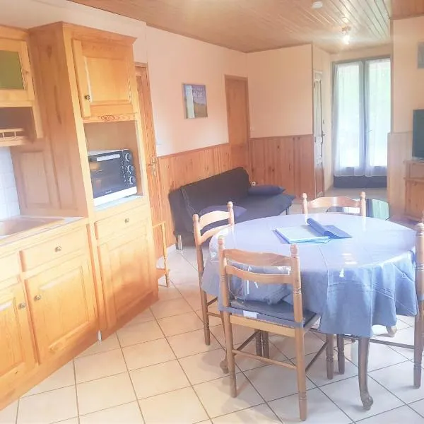 Gîte les Simonets, hotell i Coucouron