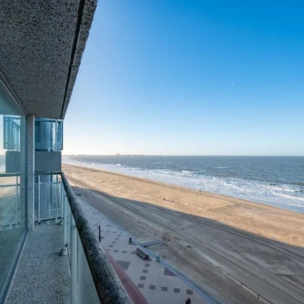 7e verdiep Appartement met zeezicht in Knokke voor max 6 personen, hotel in Knokke-Heist