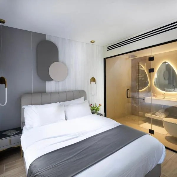 Allenbeach TLV- Adults only - WE HAVE SHELTER, hotel a Tel Aviv
