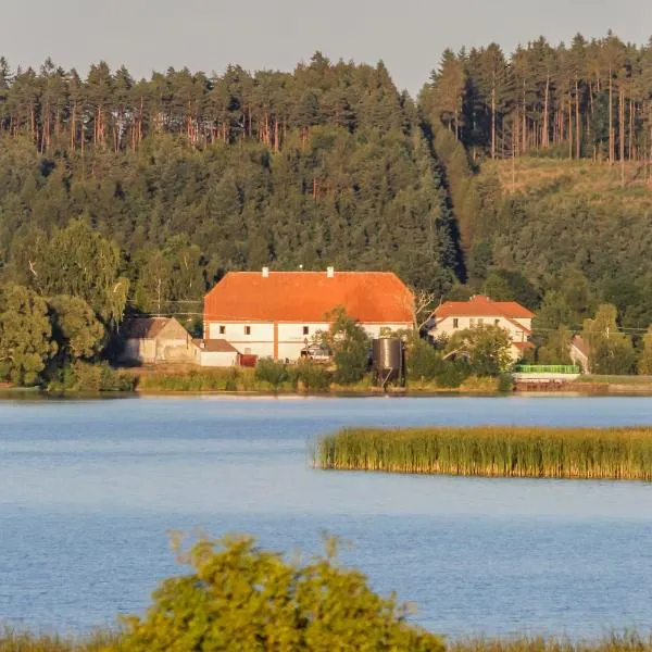 Zájezdní hostinec U Labutě Myštice, hotel v destinaci Myštice