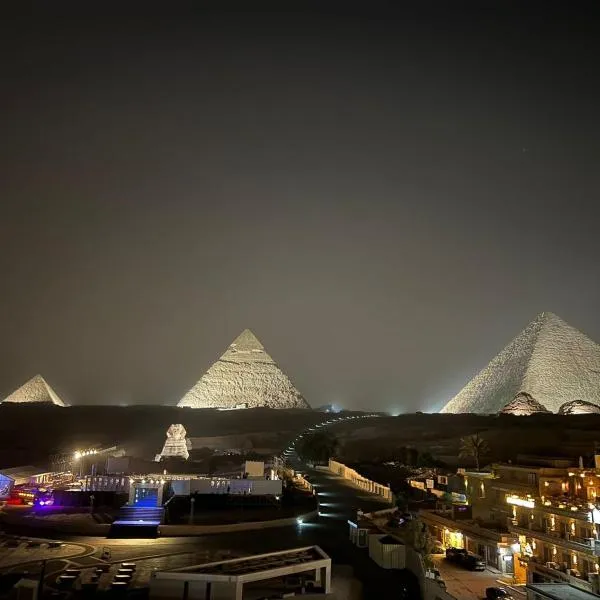 Pyramids Island, hotel v Káhiře
