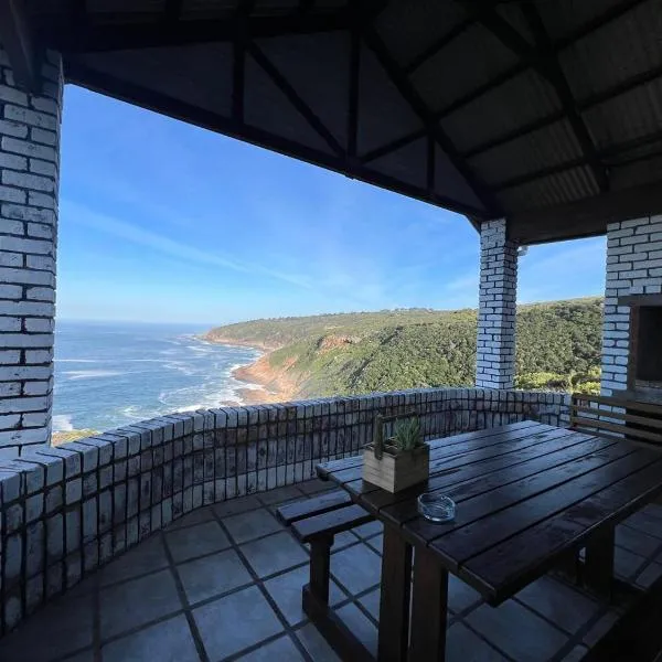 Blue Whale Resort, hotel in George
