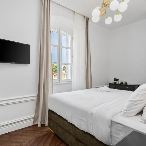 1881 - Heritage rooms – hotel w Splicie