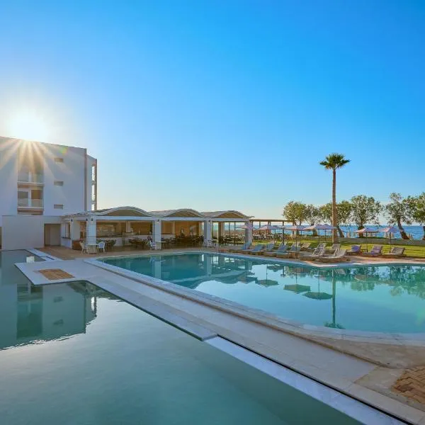 Malia Bay Beach Hotel & Bungalows, hotell i Malia