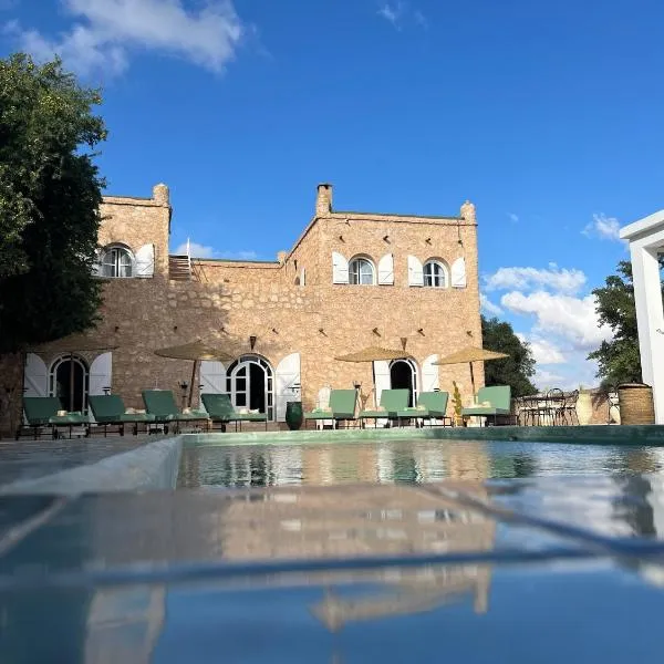 Villa Soun dans la campagne d'ESSAOUIRA, hotel in Had Draa