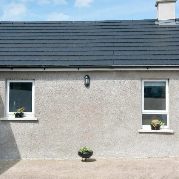 Creggan Deveskey Cottage, hotel v destinaci Carrickmore