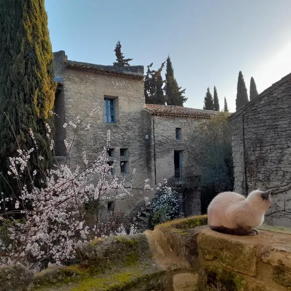 Le Mas du Lac, hotell i Uzès