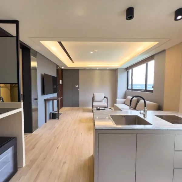 Moonshine Inn, hotel v destinaci Daxi