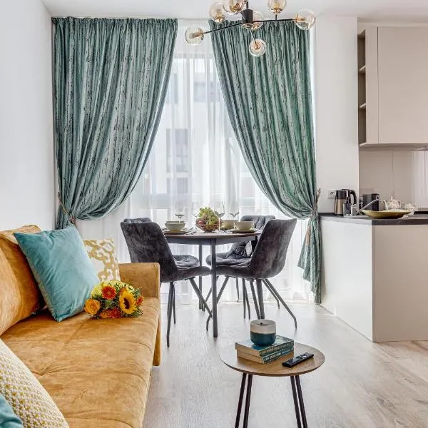 ARI Sunshine & Tiffany - Elegant Apartments with Balcony & Free Parking, hotel v destinaci Arad