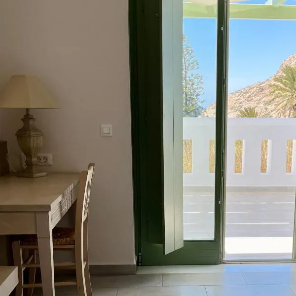 Alona Luxury Villas, hotel v destinaci Arkasa