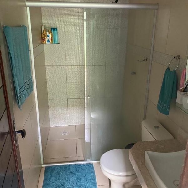 Casa Grande com 4 camas, 2 Quartos com AR CONDICIONADO nos dois quartos - Foto 3