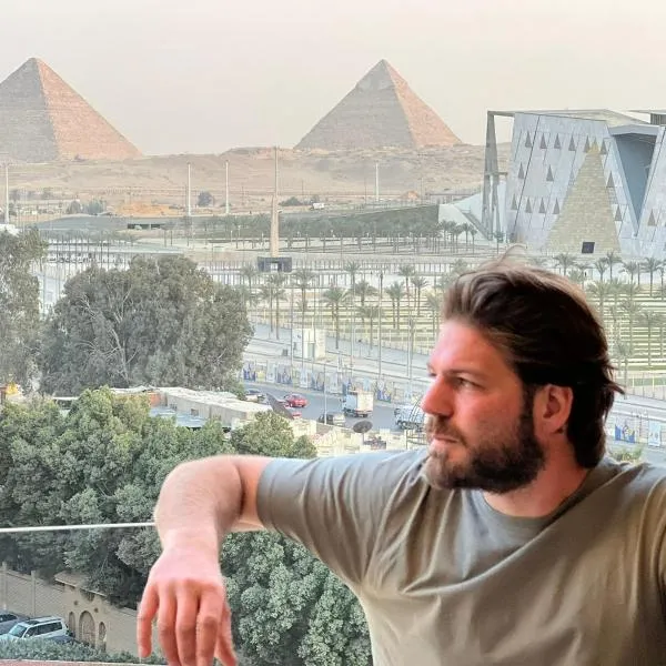 Asia Grand Museum & Pyramids view, hotel v Káhiře