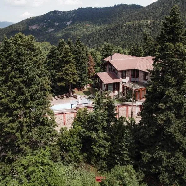Pavliani Cliffside Retreat, hotel v destinaci Pávliani
