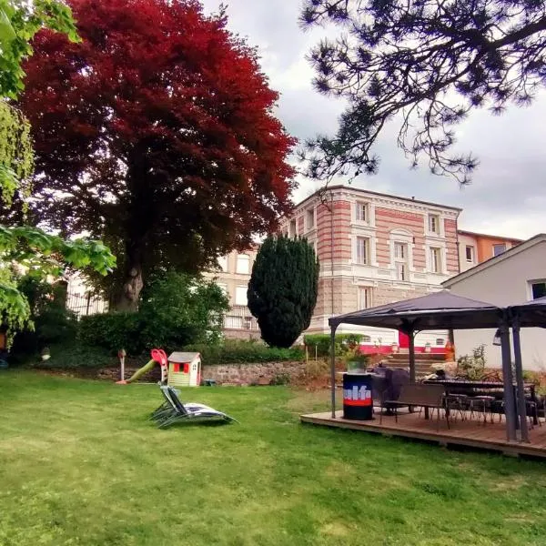 Chez Martine et Philippe en Velay, hotel in Saint-Didier-en-Velay