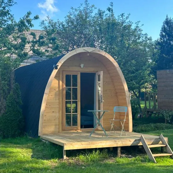 La pod de mon jardin, hotel v destinaci Prix-lès-Mézières