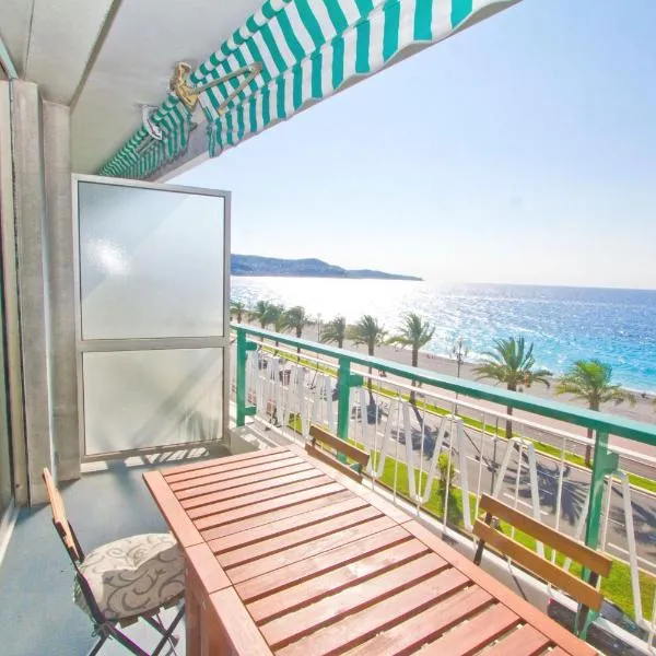 Luxury Sea Front Condo Milord, hotel i Nice