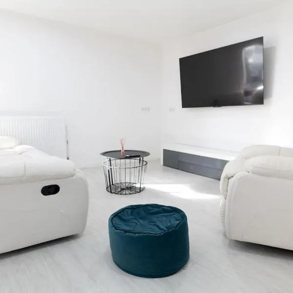 Appartement entier 2 chambres Chez Zarius, hotel in Athis-Mons