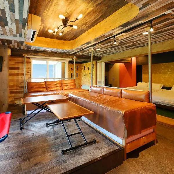 MolinHotels501 アクティビティを満喫できる札幌定山渓温泉付き別荘 - W-Bed4&S-6 10persons, hotel in Sapporo