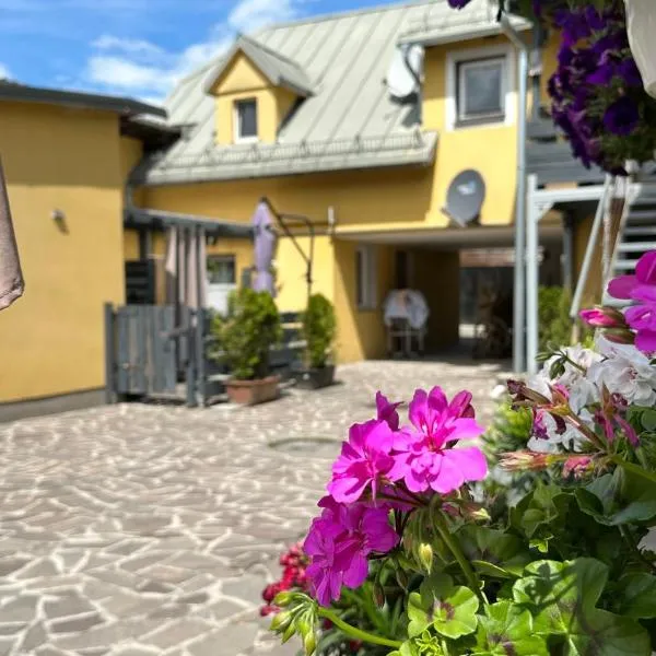 Ferienwohnung Casa Claudia, hotel in Liezen