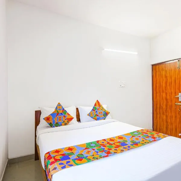 FabExpress Kovalam Residency, hotel in Karumbākkam