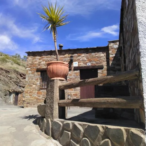 Encina de Lorenzo 1, hotel in Abrucena