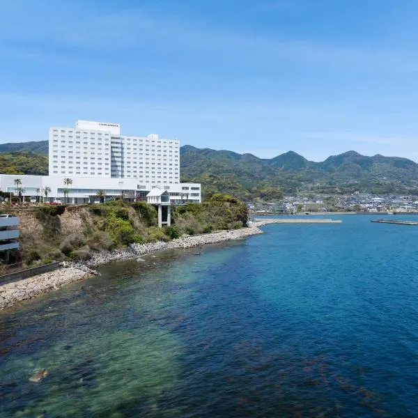 Viesnīca Grand Mercure Beppu Bay Resort & Spa pilsētā Bungotakada