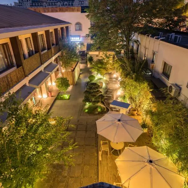Dasein Youlan Hotel-Near the Forbidden City, Tiananmen Square, Guijie Street, Beihai Park, Jingshan Park, and Yonghe Temple、北京市のホテル