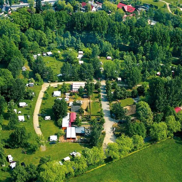 KNAUS Campingpark Lübben, hotel v destinaci Steinkirchen