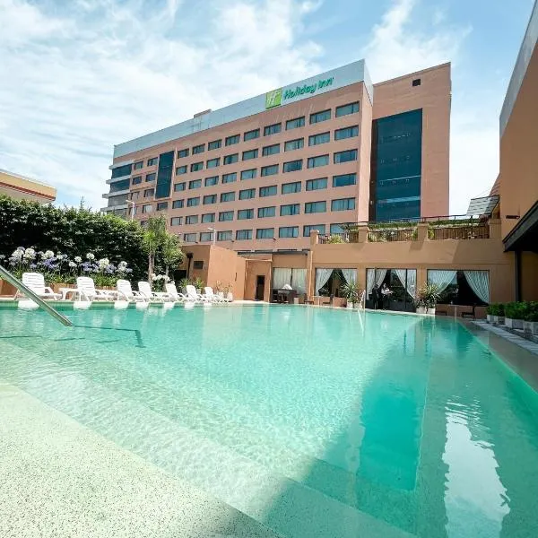 Holiday Inn Ezeiza Airport, an IHG Hotel, hotel in Ciudad Evita