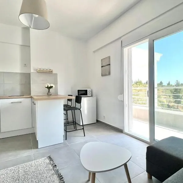 Sithonian suites, hotel in Ayios Nikolaos Sithonia