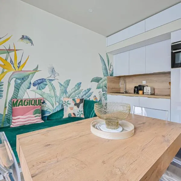 Scarlette House - N180