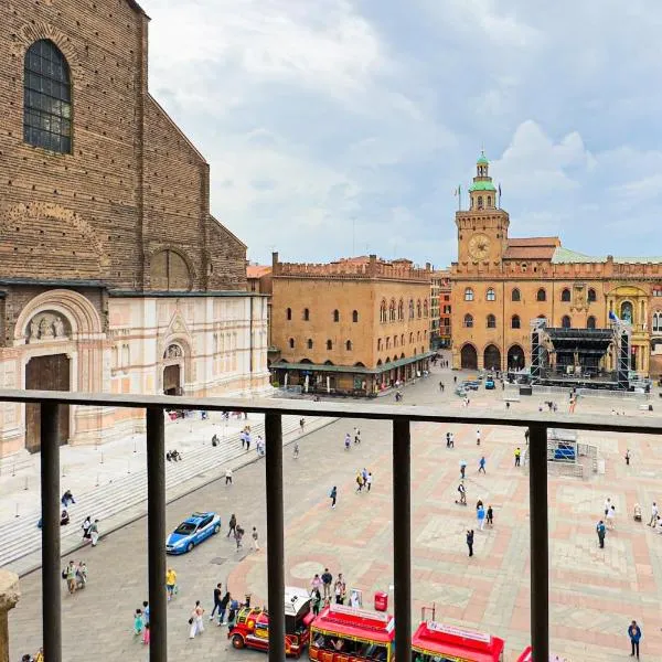 ImmoBo Domus - Piazza Maggiore View