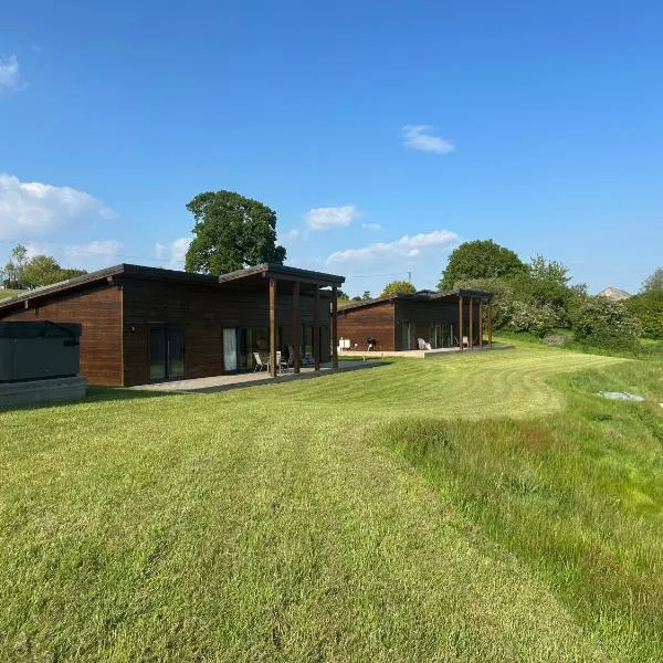 Meadow Valley Lodge 2, hotel in Hintlesham