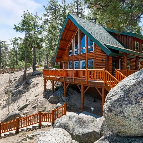 Lakeview Lodge - Across the street from the lake and Boulder Bay Park!, ξενοδοχείο σε Big Bear Lake